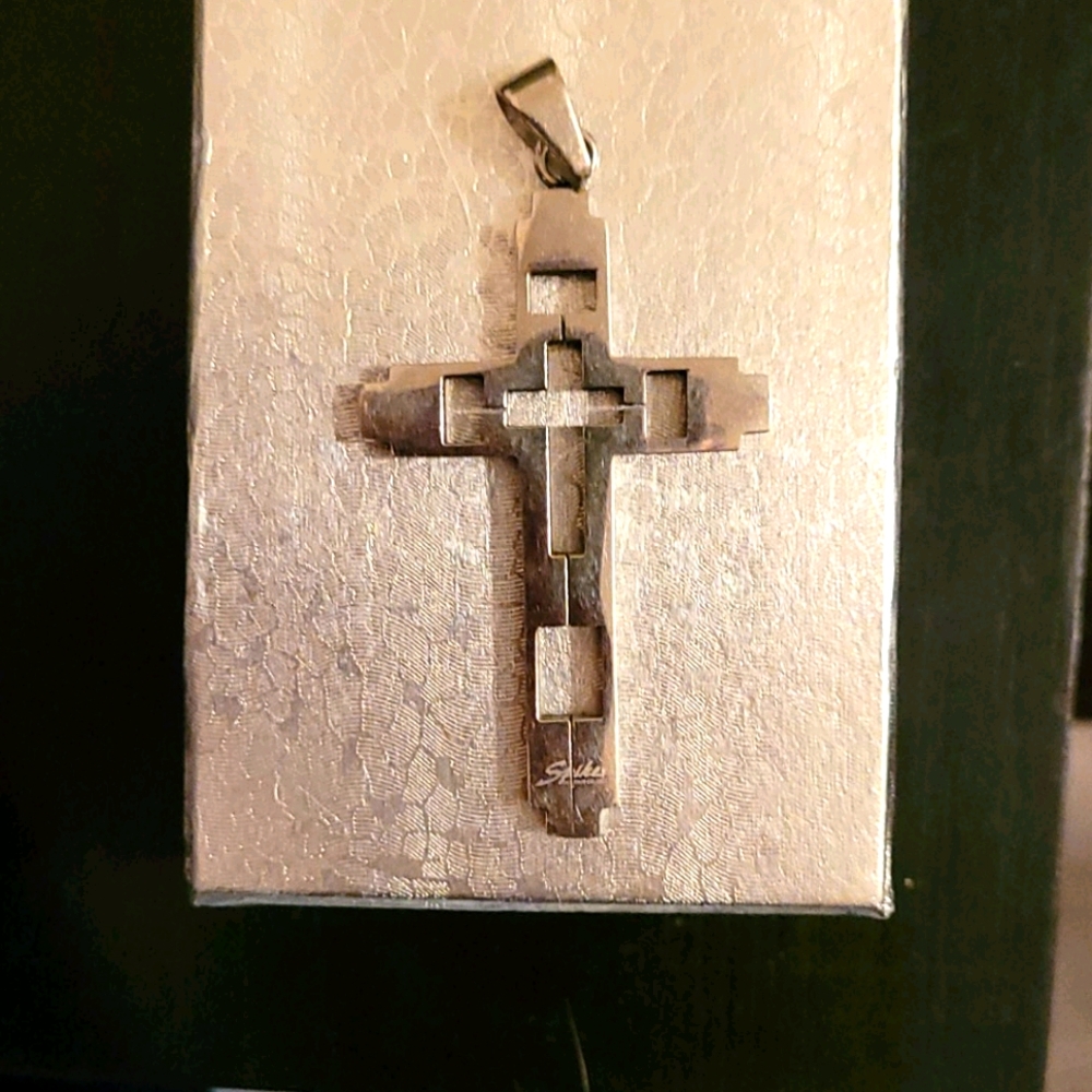 Unisex Cross in cross pendant.